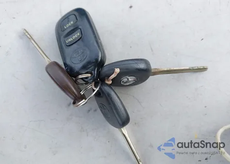 2006 Toyota Corolla Le z USA, uszkodzony, nr VIN 1NXBR32E66Z589951